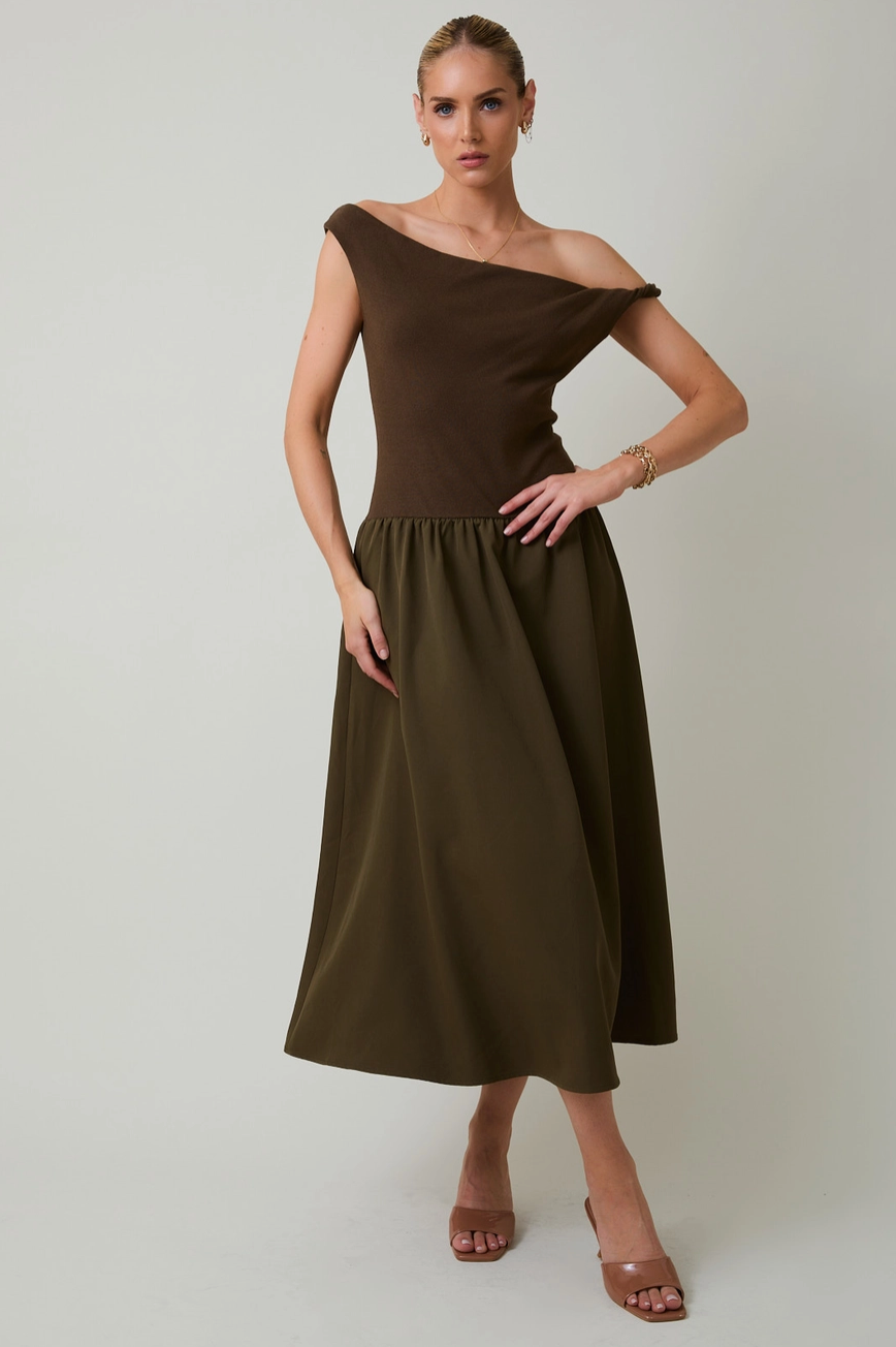 Willa Midi Dress Willa Midi Dress