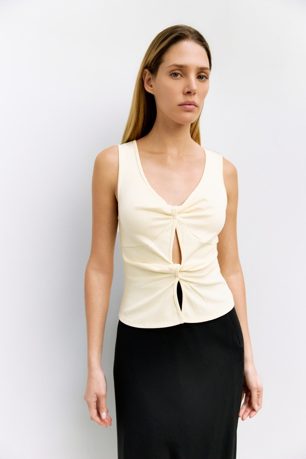 Tops – Left On Thread