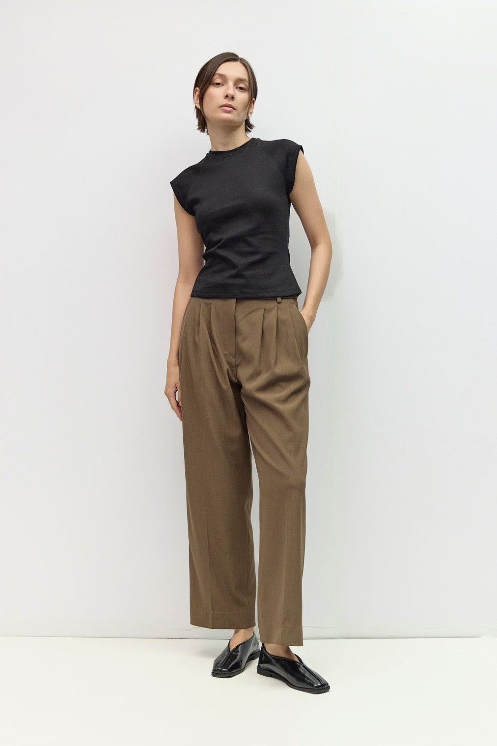 Tops – Left On Thread