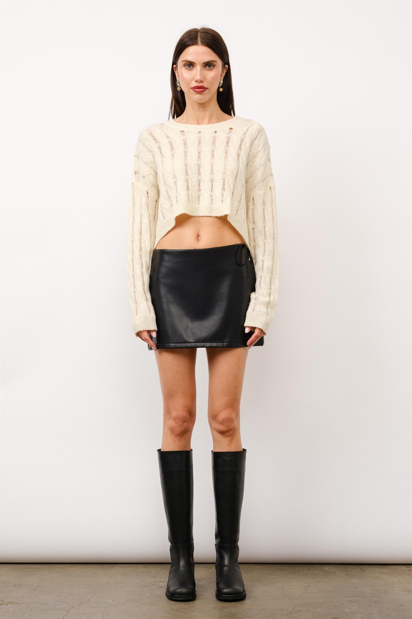 Bottoms – Left On Thread