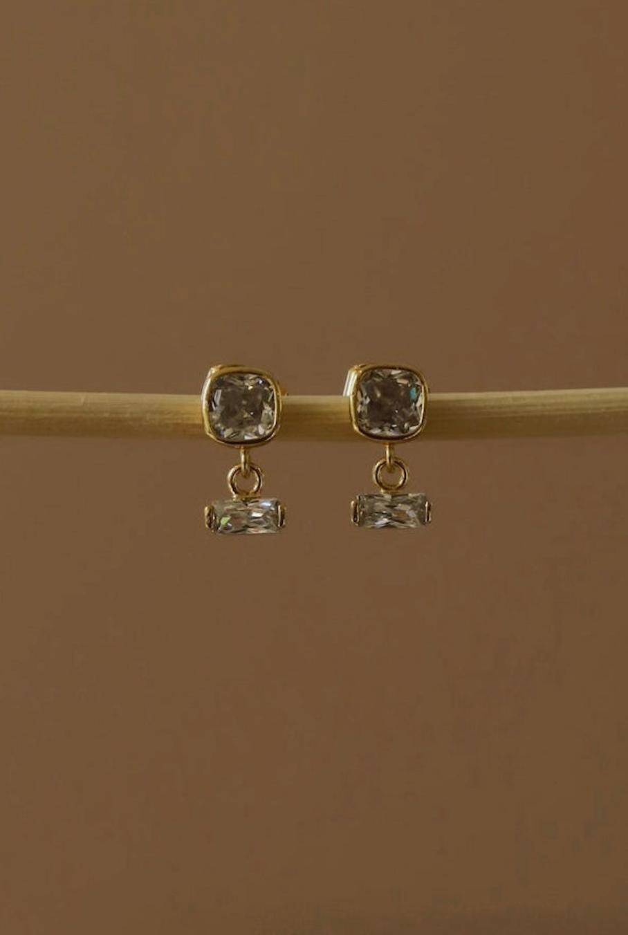 Eve Studs
